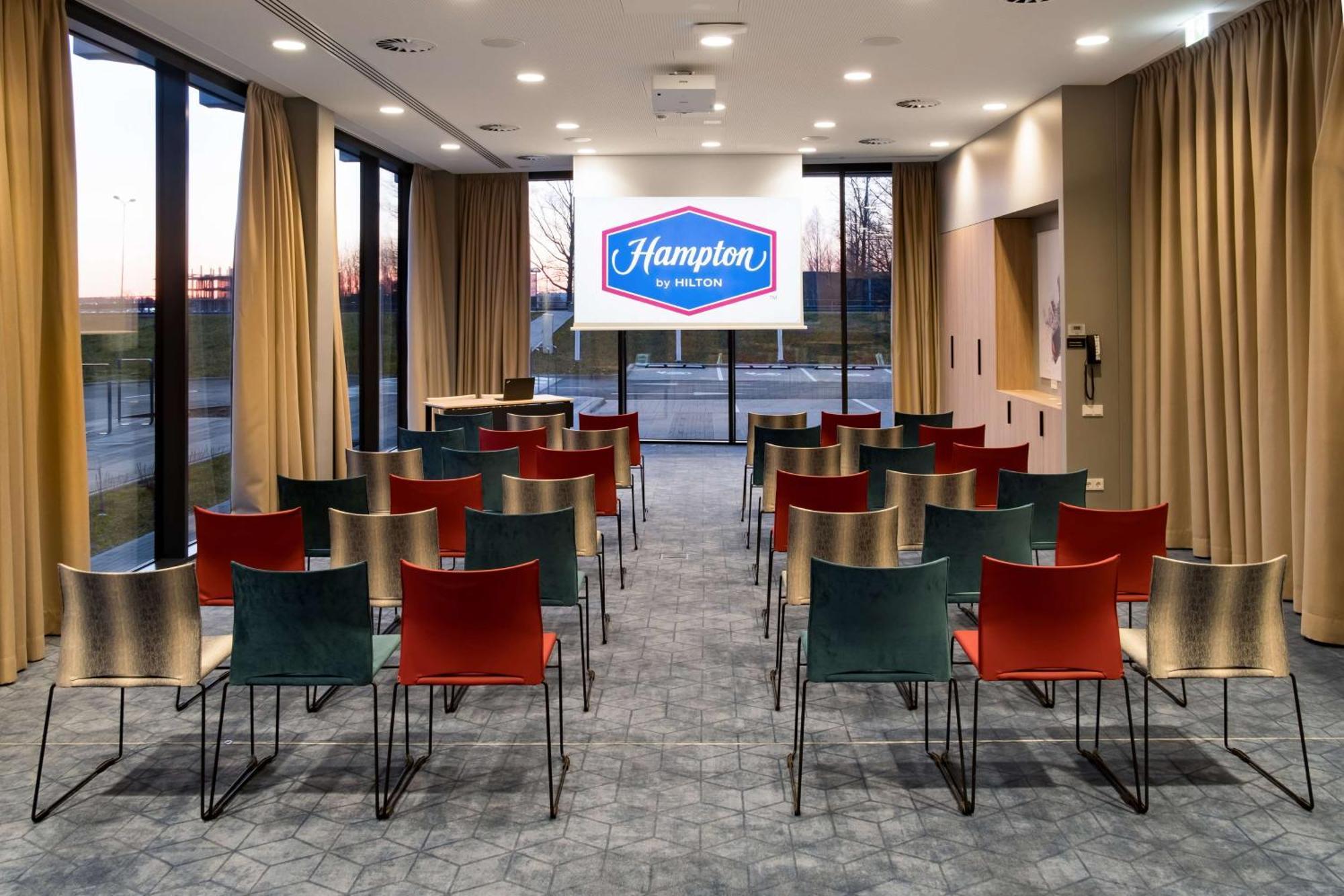 Hampton By Hilton Riga Airport Marupe
